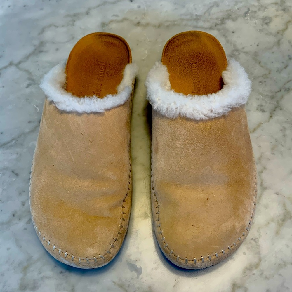 Shearling clogs